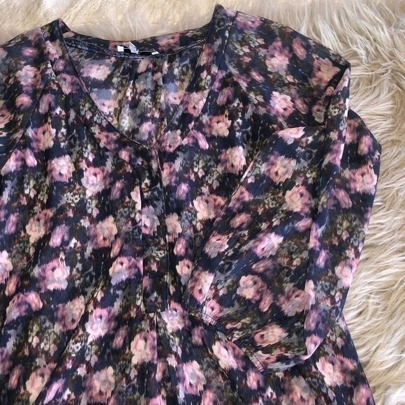 Stitch Fix NSR Blouse Purple Semi Sheer Watercolor Monet Floral Print Navy Top - Picture 5 of 7